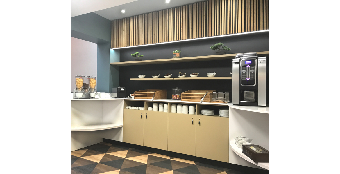 Rénovation complète de l'Hôtel Icare à Toulouse avec mise aux normes PMR.