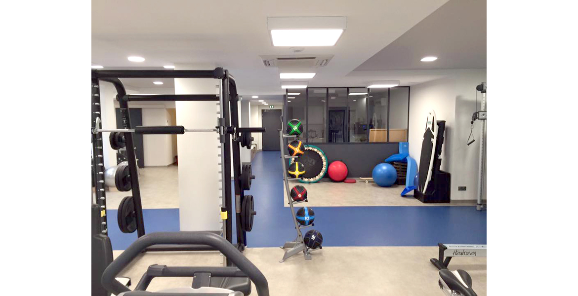 Rénovation d'un ancien local professionnel pour la création d'un espace médical.