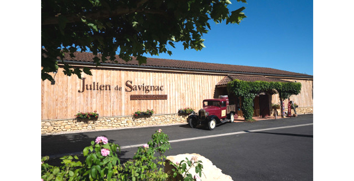 Extension d'un bâtiment d'activité pour le négociant en vin Julien de Savignac